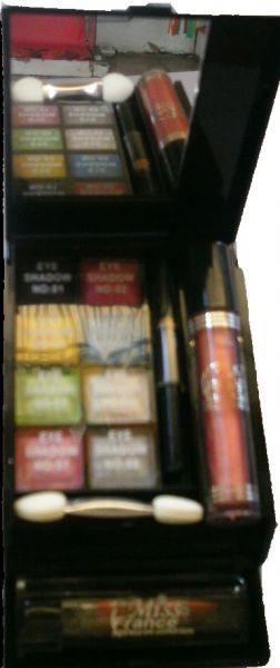 Maquiagem Cigarreira MF7Y698B